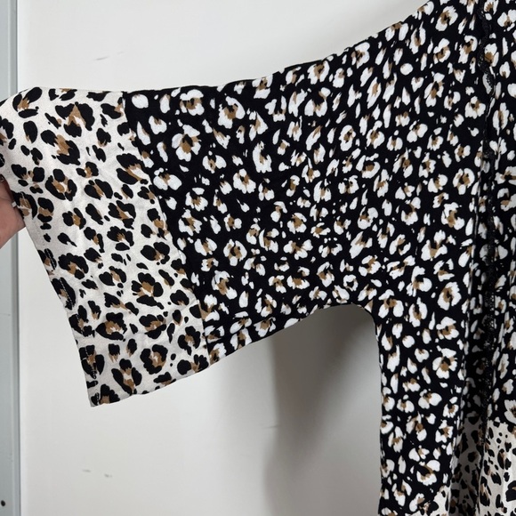 Saltwater Luxe Black & White Animal Print Boho Kimono Cardigan Medium - Picture 3 of 13
